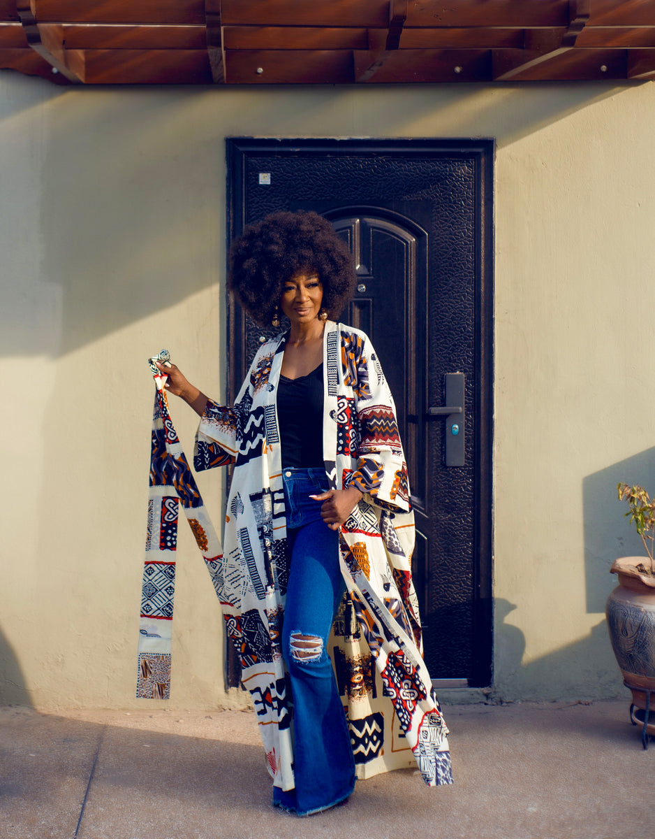 African print Rohe kimono in a bold contemporary African print.