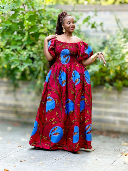 Tamara statement full dress with puff sleeves.