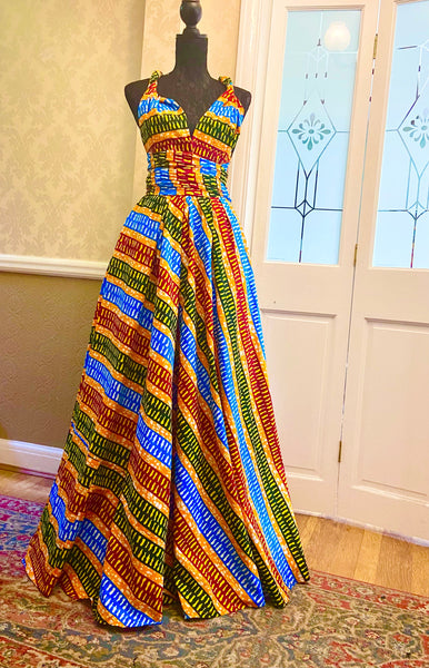Infinity free size maxi dress in African print.