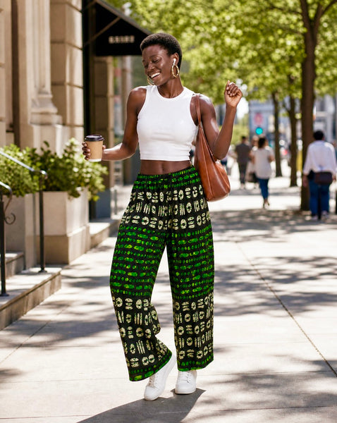 Tila unisex Wide leg pants in a geometric print.