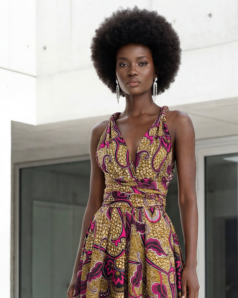 Infinity free size in a bold floral pattern.