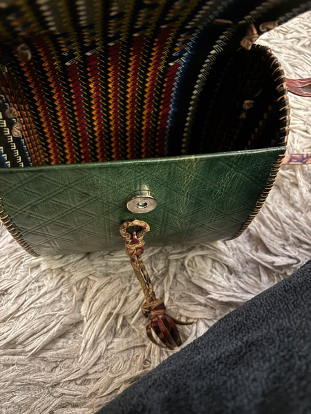 Burkina barrel leather bag.