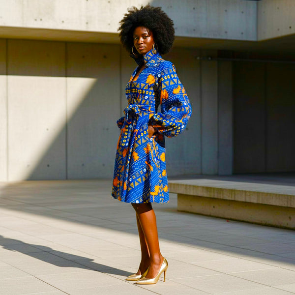 Zanda dress with statement sleeves in blue.