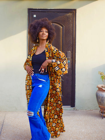 Rohe kimono in natural hues.